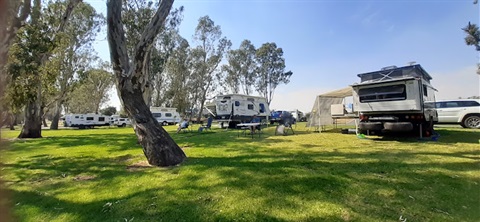 caravan-park-1.jpg