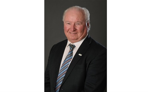 Mayor Neil Beattie.jpg